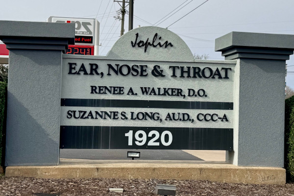 The street signage for Joplin ENT